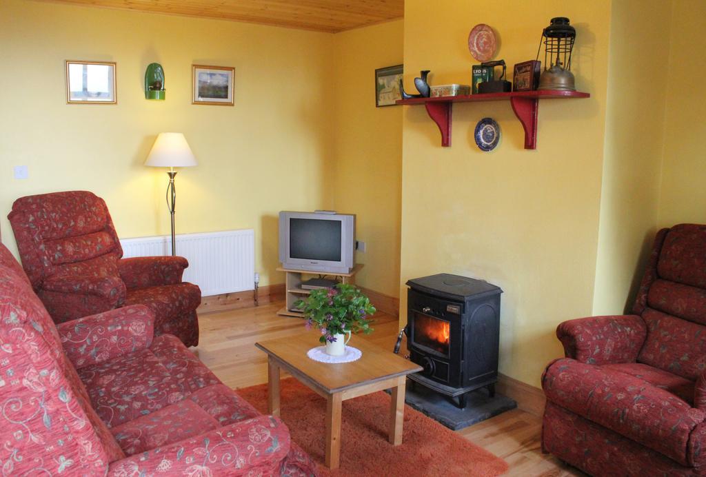 Feirm Cottage Кенмеър Екстериор снимка